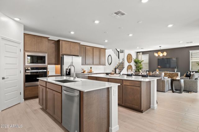 6998 W PINNACLE VISTA Drive, Peoria, AZ 85383