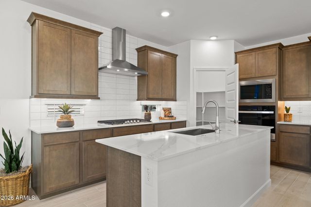 6998 W PINNACLE VISTA Drive, Peoria, AZ 85383