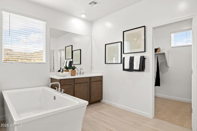 6998 W PINNACLE VISTA Drive, Peoria, AZ 85383