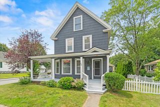 64 Taylor Street, Manchester, NH 03103