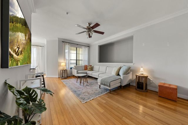 7701 Rialto BLVD 1426, Austin, TX 78735