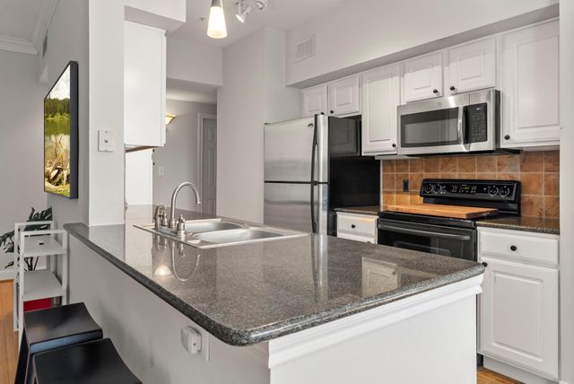 7701 Rialto BLVD 1426, Austin, TX 78735