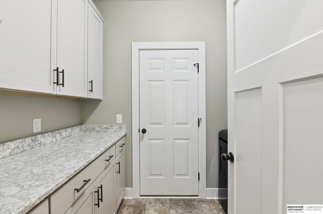 8230 N 173rd Street, Bennington, NE 68007