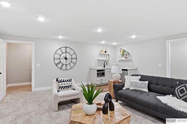 8230 N 173rd Street, Bennington, NE 68007