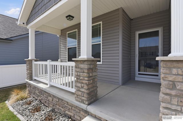 8230 N 173rd Street, Bennington, NE 68007