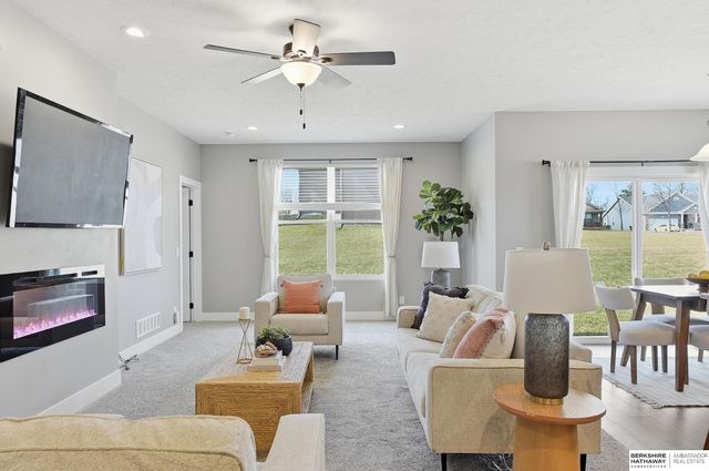 8230 N 173rd Street, Bennington, NE 68007