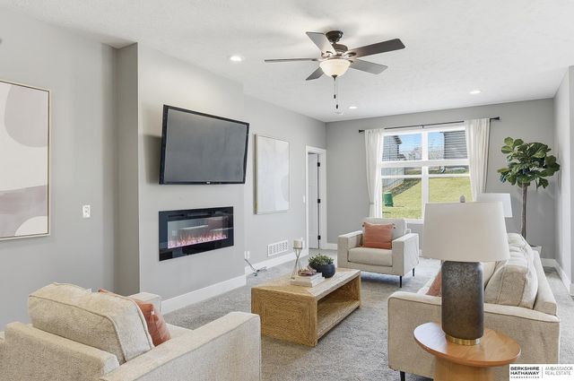 8230 N 173rd Street, Bennington, NE 68007