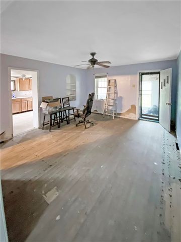 26 McNair Ave, Burgettstown Boro, PA 15078