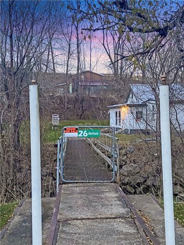 26 McNair Ave, Burgettstown Boro, PA 15078