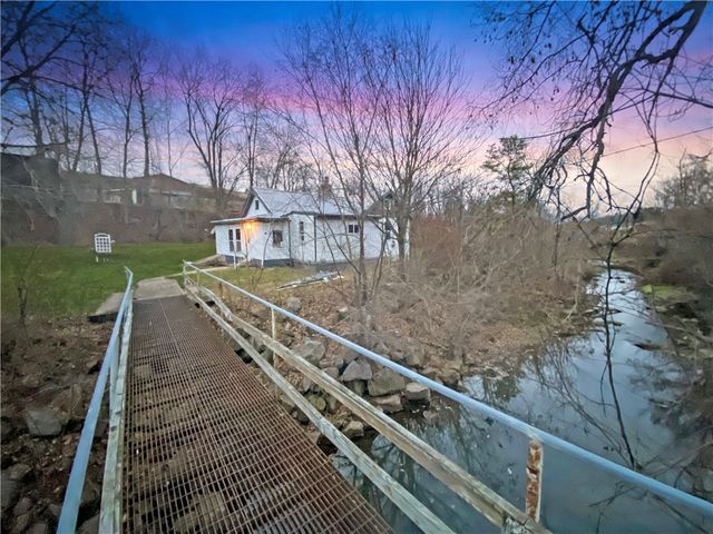 26 McNair Ave, Burgettstown Boro, PA 15078