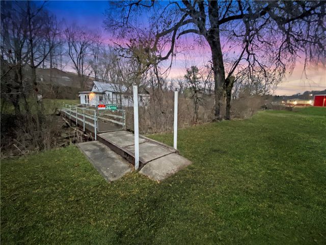 26 McNair Ave, Burgettstown Boro, PA 15078