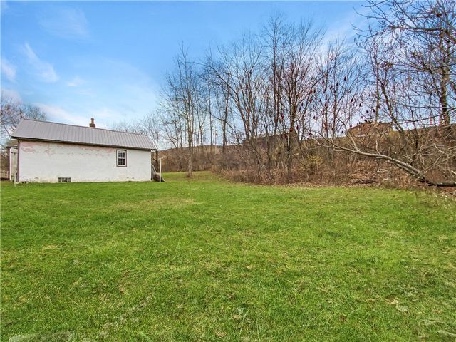 26 McNair Ave, Burgettstown Boro, PA 15078