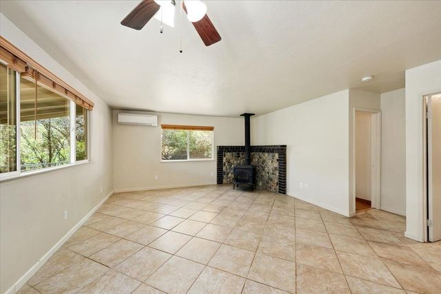 1302 Nicks Ln, Placerville, CA 95667