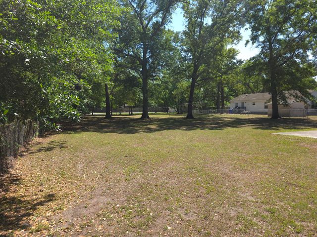 1541 Fort Johnson Road, Charleston, SC 29412
