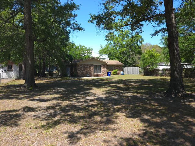 1541 Fort Johnson Road, Charleston, SC 29412