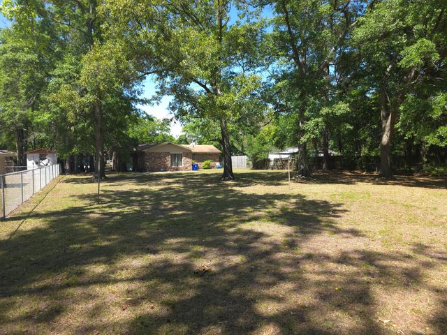 1541 Fort Johnson Road, Charleston, SC 29412