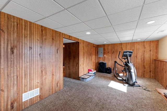 852 Ashley AVENUE, Port Washington, WI 53074