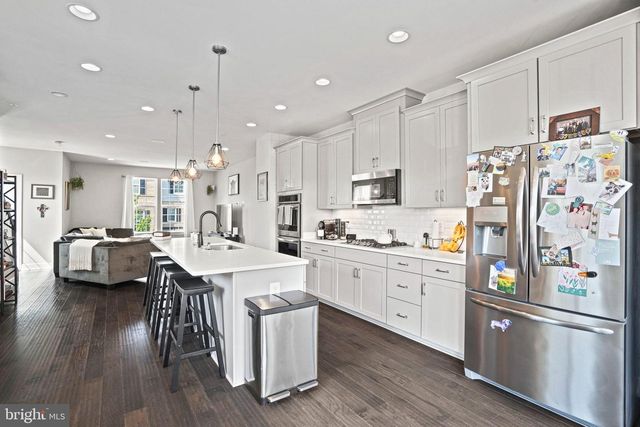 2910 PINEBROOK RD, Landover, MD 20785
