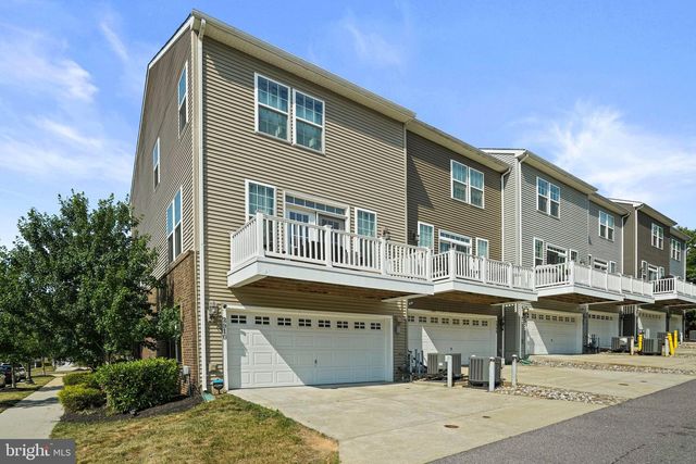 2910 PINEBROOK RD, Landover, MD 20785