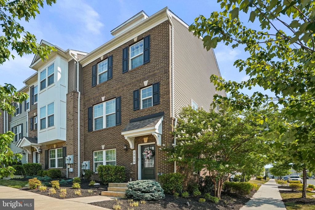 2910 PINEBROOK RD, Landover, MD 20785