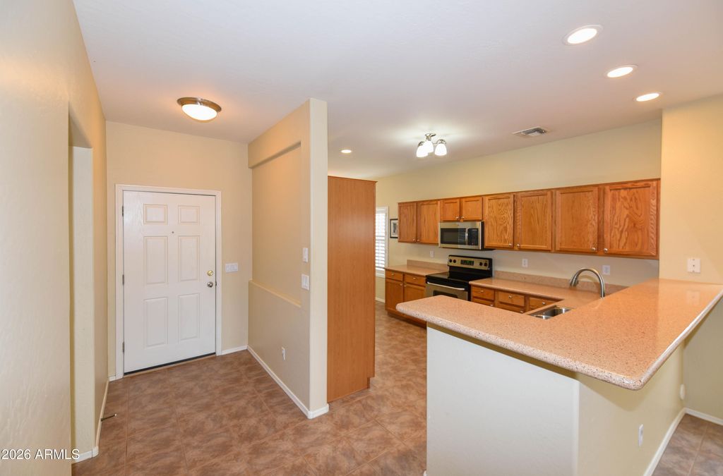 186 W SADDLE Way, San Tan Valley, AZ 85143 — photo 3