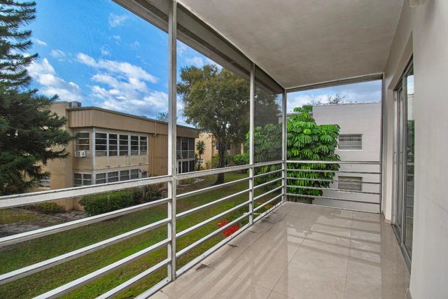 471 Capri J 471, Delray Beach, FL 33484