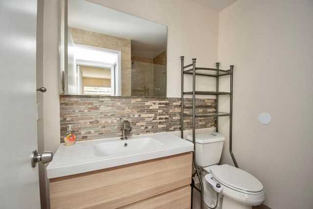 471 Capri J 471, Delray Beach, FL 33484