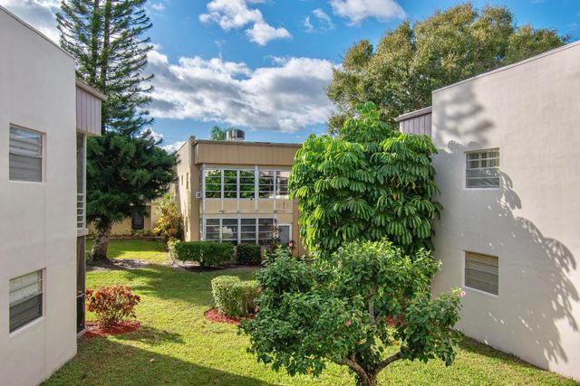 471 Capri J 471, Delray Beach, FL 33484