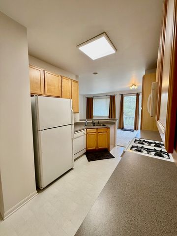 4354 Shooting Star Drive, Island Lake, IL 60042