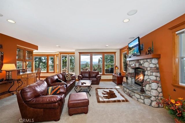 483 Emerald, Lake Arrowhead, CA 92352