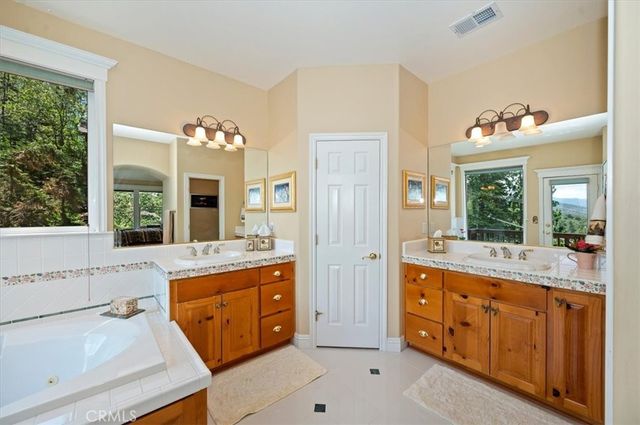 483 Emerald, Lake Arrowhead, CA 92352