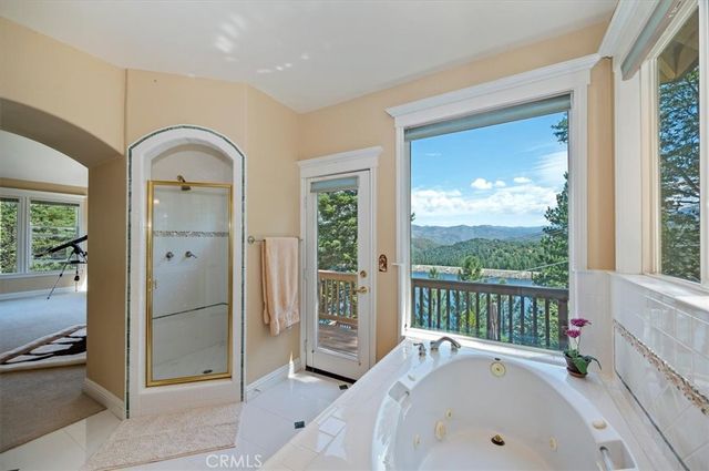 483 Emerald, Lake Arrowhead, CA 92352