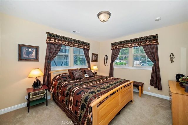 483 Emerald, Lake Arrowhead, CA 92352