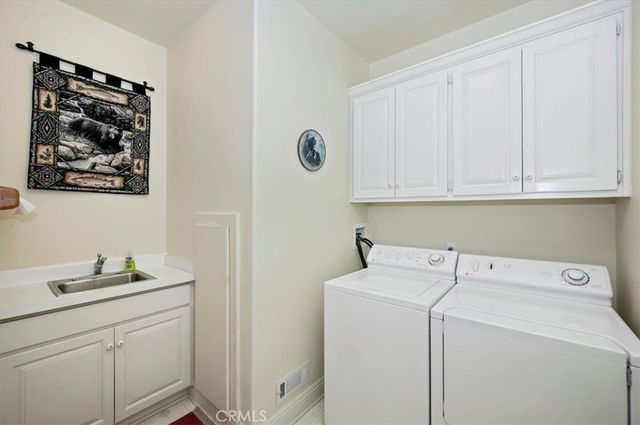 483 Emerald, Lake Arrowhead, CA 92352