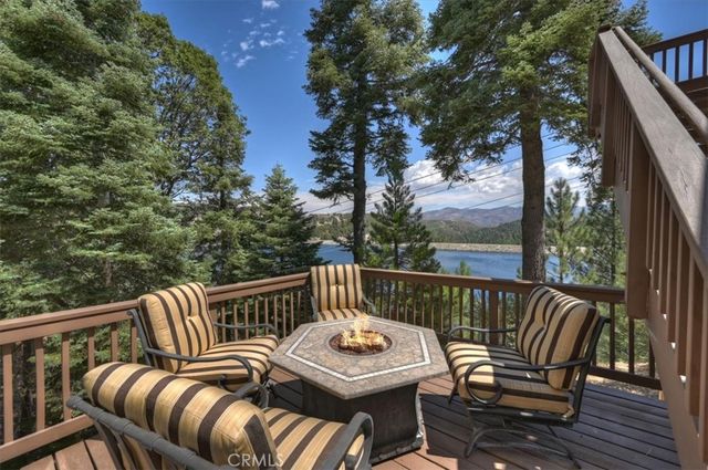 483 Emerald, Lake Arrowhead, CA 92352