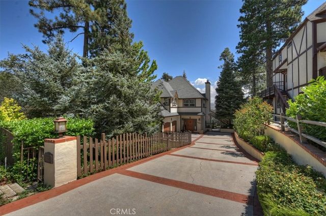 483 Emerald, Lake Arrowhead, CA 92352
