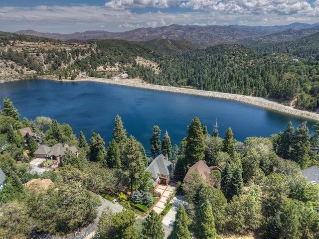 483 Emerald, Lake Arrowhead, CA 92352