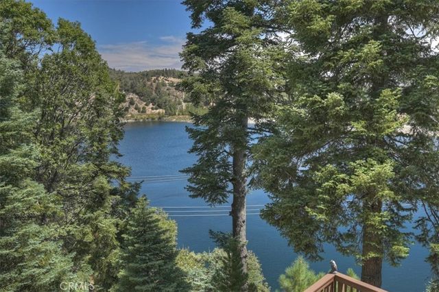 483 Emerald, Lake Arrowhead, CA 92352