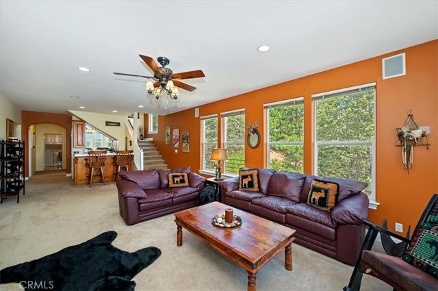 483 Emerald, Lake Arrowhead, CA 92352