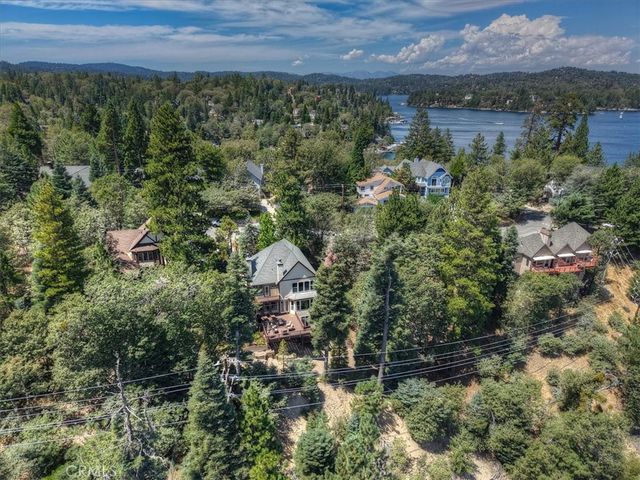 483 Emerald, Lake Arrowhead, CA 92352