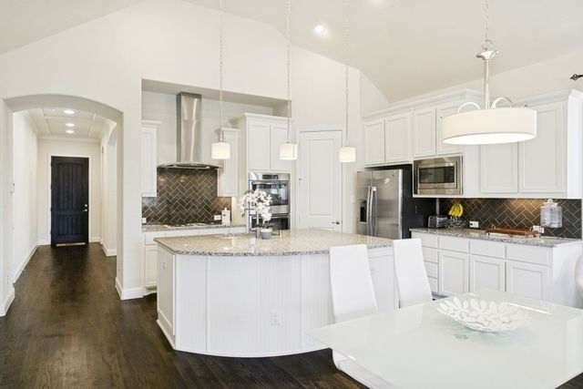 7906 Gulfstream Lane, Irving, TX 75063