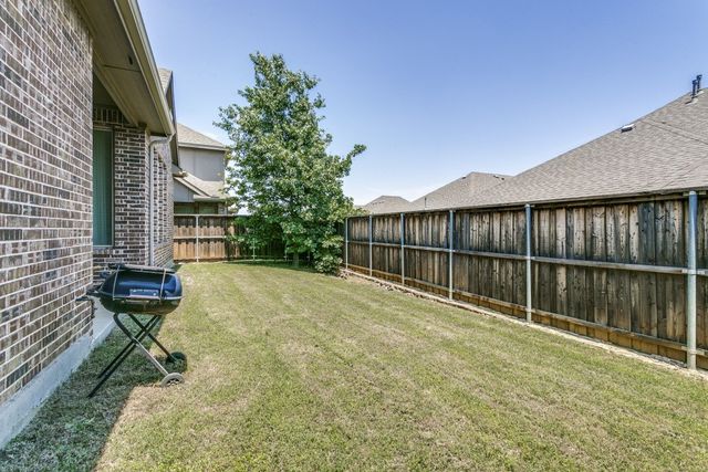 7906 Gulfstream Lane, Irving, TX 75063