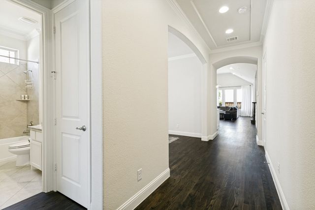 7906 Gulfstream Lane, Irving, TX 75063