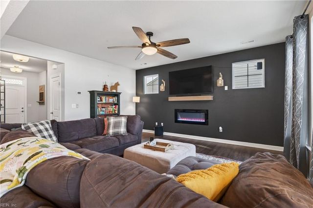 202 Station DR, Suffolk, VA 23434