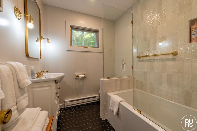 92 Signor Lane, Jay, NY 12941