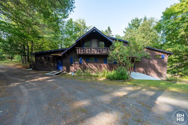 92 Signor Lane, Jay, NY 12941