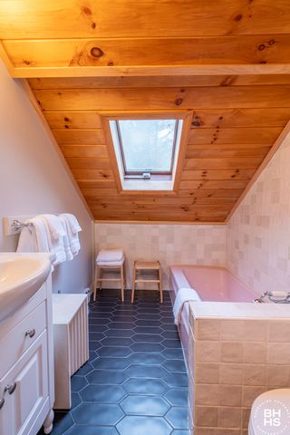 92 Signor Lane, Jay, NY 12941