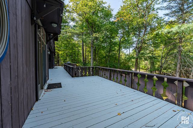 92 Signor Lane, Jay, NY 12941