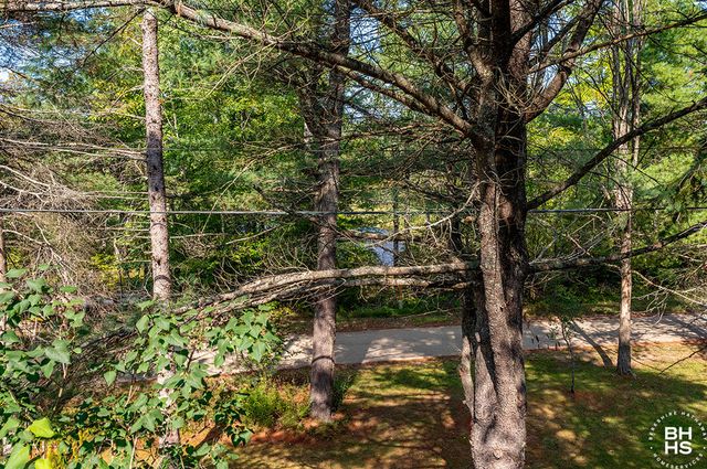 92 Signor Lane, Jay, NY 12941