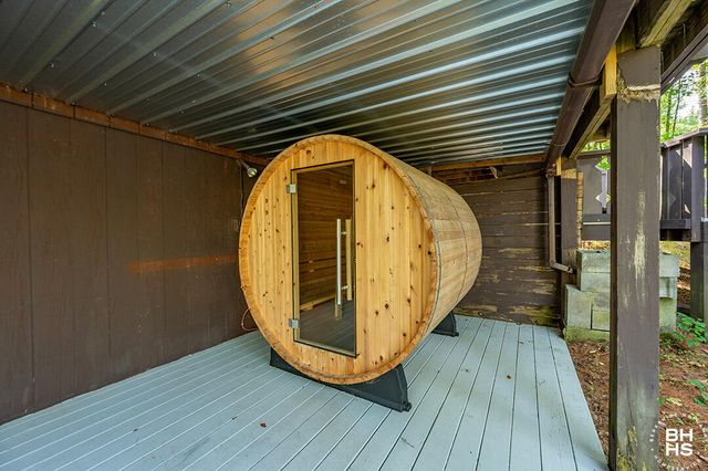 92 Signor Lane, Jay, NY 12941